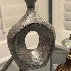 Modern Silver Decorative Vase – Unique Design