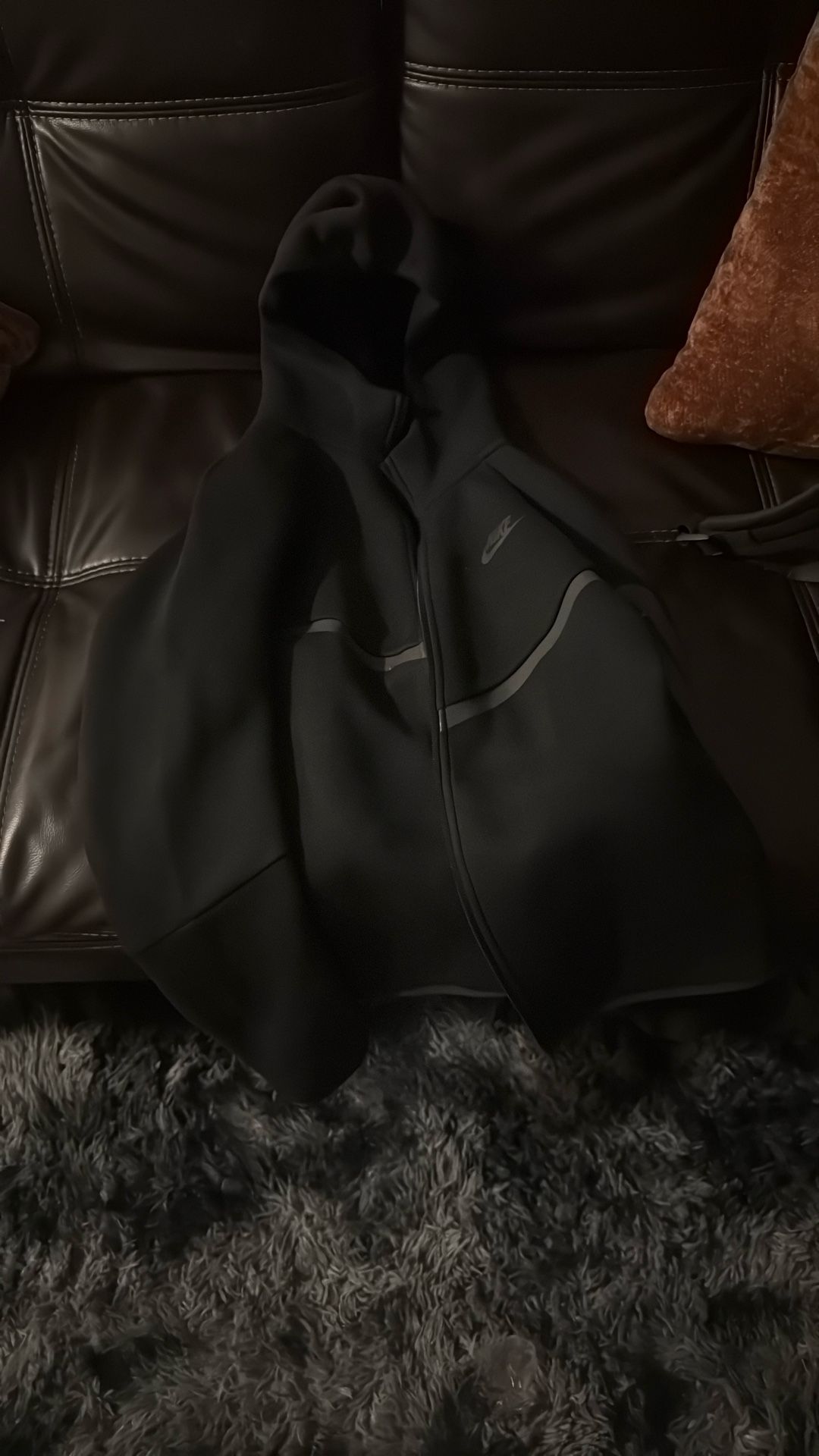 Nike Tech Used 3 Times Size Large In Kids