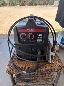 Lincoln Electric 140 Pro-MIG Welder