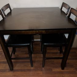 Pub Height Table And Chairs 