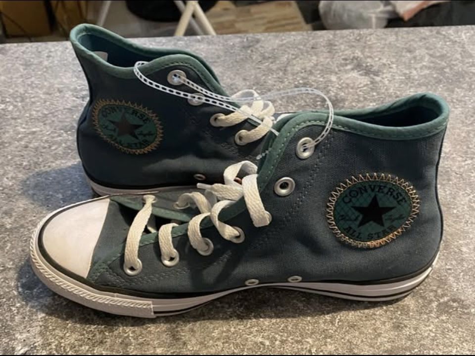 Converse All Stars shoes, Teal, Size 6, New !!