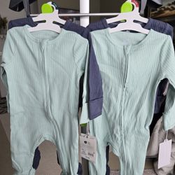 Sleepers 0-3onth (2), 3- 6 Month (2)