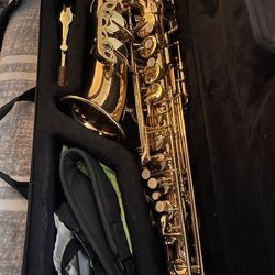 Alto Saxophone w/ Case & Accessories