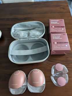 Momcozy Breast pumps + accessories