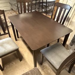 ✨ New beautiful 5-Piece Dining Set – Grey  or Brown  ✨Only $349• Financing Available • Shop now with $0 Down through SNAP Finance!