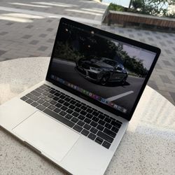 2017 MacBook Pro 13 Inch 