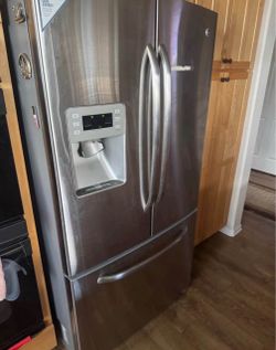 GE Stainless Steel French Door Refrigerator