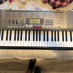 Casio Keyboard 