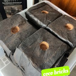 Premium Coconut Coir Bricks | 1 Brick / 500 Grams / 1.1 Pounds Total | Compressed Growing Medium | Perfect As Hydroponics Garden Soil | 100% Organic a