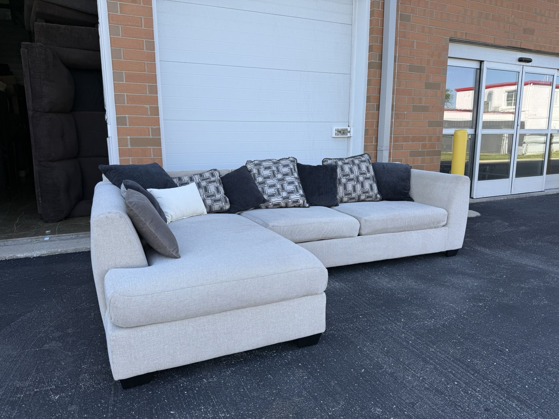 Light Gray Sectional Sofa - Free Curbside Delivery!