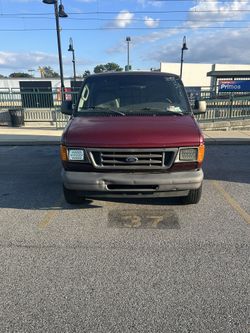 2005 Ford E-250