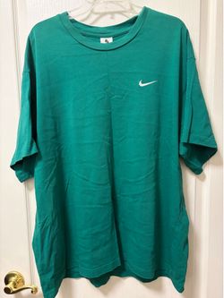 Vintage Nike Men’s XXL Green Crew Neck T-Shirt Short Sleeve White Swoosh Logo