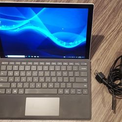 LAPTOP TABLET MICROSOFT SURFACE PRO i5 6th GEN 256GB HD WIN 10 PRO TOUCHSCREEN WORKS GREAT