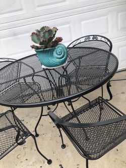 PATIO  SET OF 5 PIECES