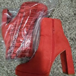 Botas Rojas/ Red Boots