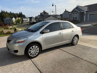 2010 Toyota Yaris