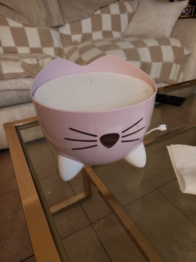 Catit cute pink cat water fountain 