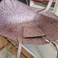 Kate Spade Purse Like New With Wristlet 