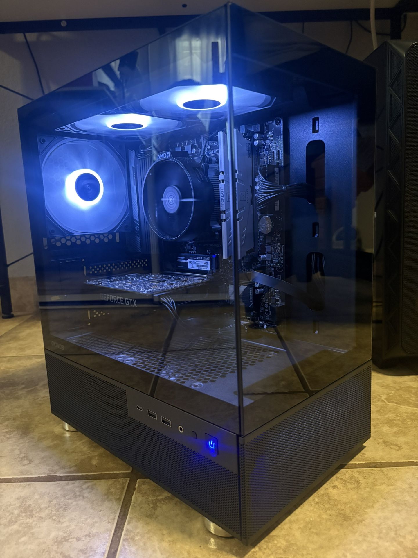 Gaming PC Ryzen 5 5500 GTX 1660 Super 32 GB Ram