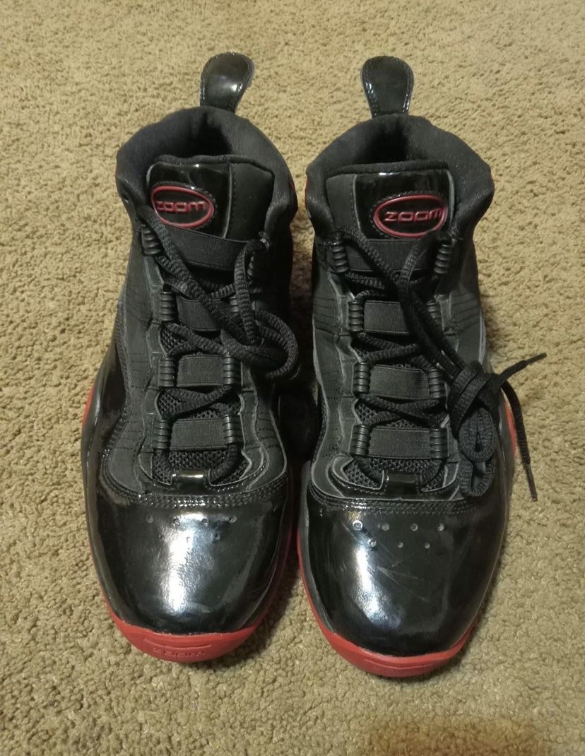 Nike 2008 Air zoom phenom 4 basketball shoes black/red size 10