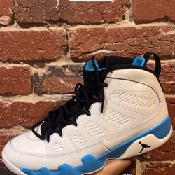 Jordan 9 powder blue size 10.5