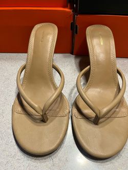 Like New Nude Color Scandal Heels