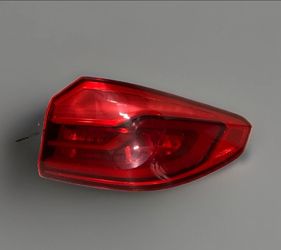 2017 2018 2019 2020 BMW 5 SERIES 530i 540i M5 RIGHT TAIL LIGHT OEM USED