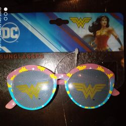 DC WONDER WOMAN SUNGLASSES 