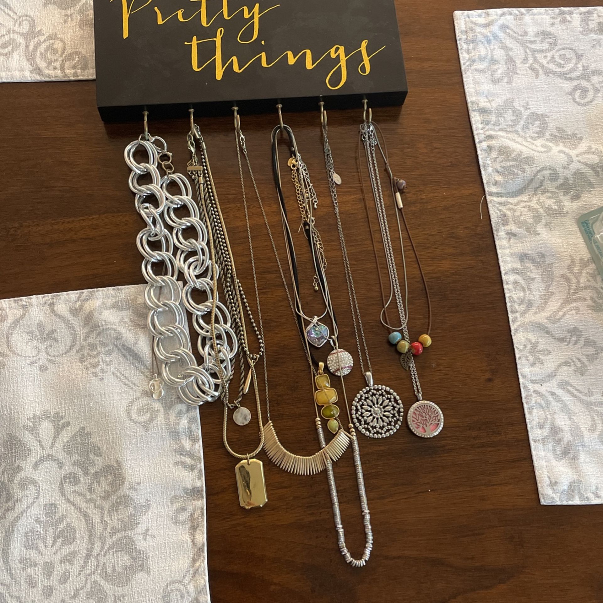Jewelry Hanger