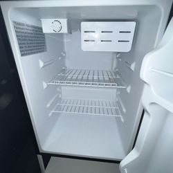 Magic Chef 2.4 Cu. ft With Mini Freezer Compartment