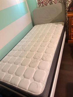 Twin size bed
