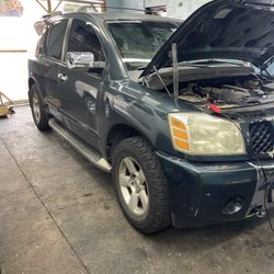2004 Nissan Armada