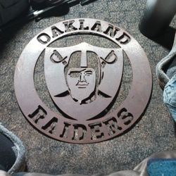 Oakland Zraiders Metal Disc
