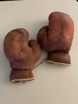 Vintage Spalding 73-151 Boxing Gloves  Red