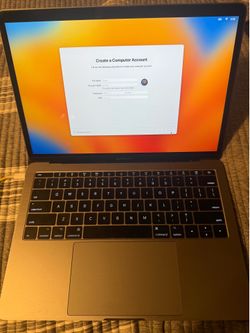 Apple MacBook Pro 13-in Laptop (8GB, 2018, Intel i5)