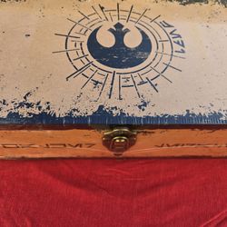 Star Wars Skywalker Legacy Lightsaber Set brand new sealed