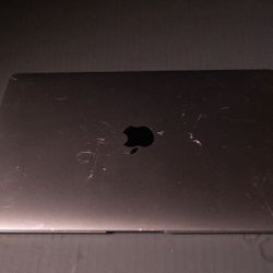 2018 MacBook Air – i5 / 8GB / 121GB SSD – Budget Friendly