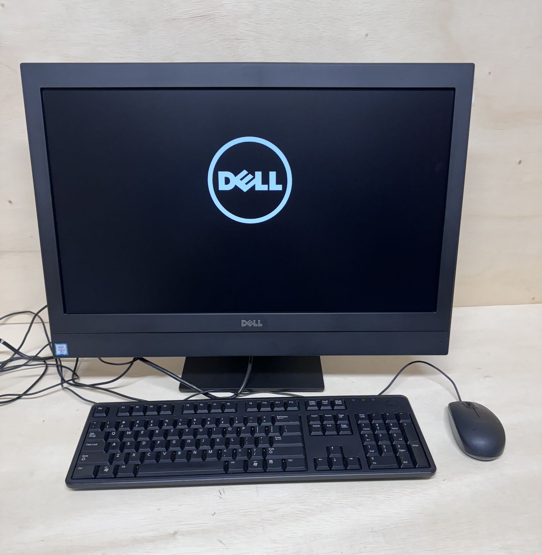 Dell OptiPlex 7440 23.8" Intel i5-6500 16GB RAM 240GB SSD WiFi+BT Windows https://offerup.com/redirect/?o=MTEuUHJv