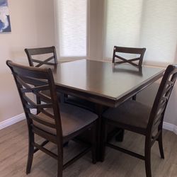 Dining Table and 4 Chairs