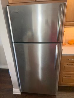 Frigidaire fridge ￼