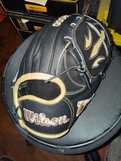 Wilson A2000 12”  glove  super skin