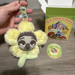 Authentic Megos by Mesuca Disney Zootopia Keychain - Flash Slothmore