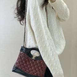 2025 NEW RED CHANEL shoulder bag(4133)