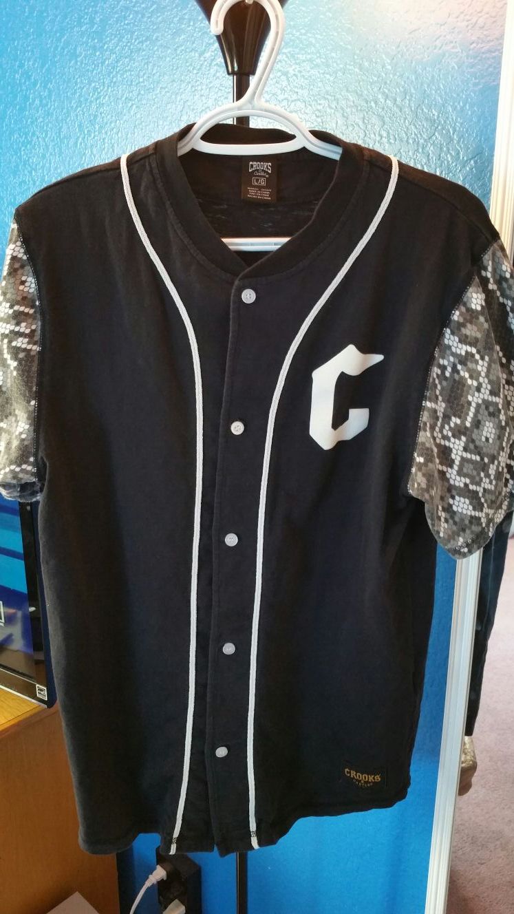 Crooks&Castles Snake pattern baseball tee