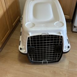 Petmate Kennel - Pet Cage