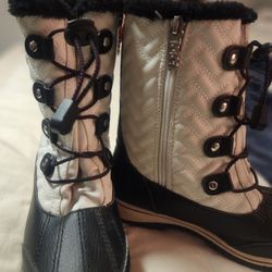 Totes Girls Waterproof Winter Boots (4 Med)