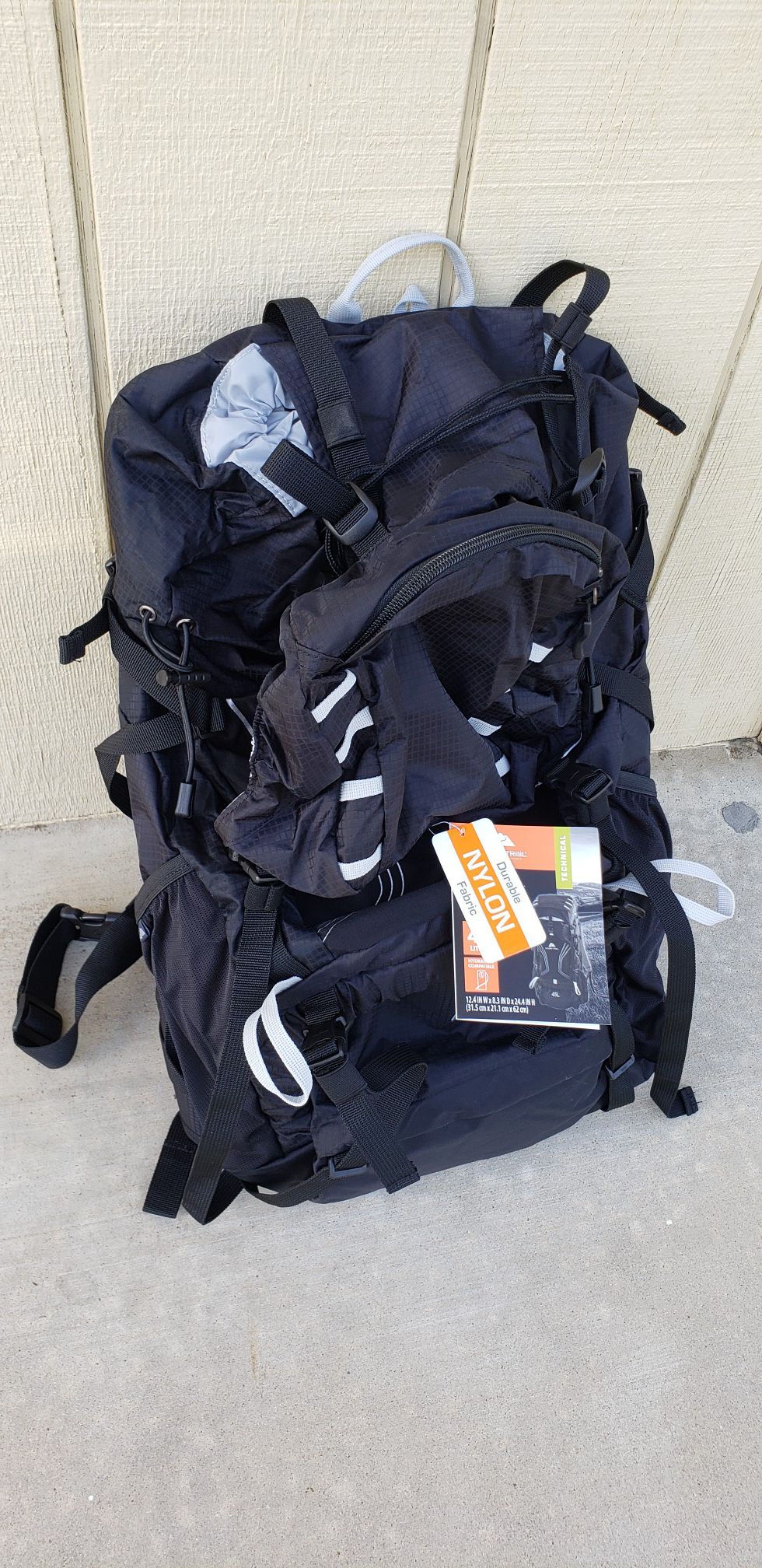 HIKING CAMPING BACKPACK BRAND NEW