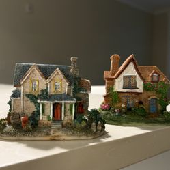 Miniatures of resin cottages