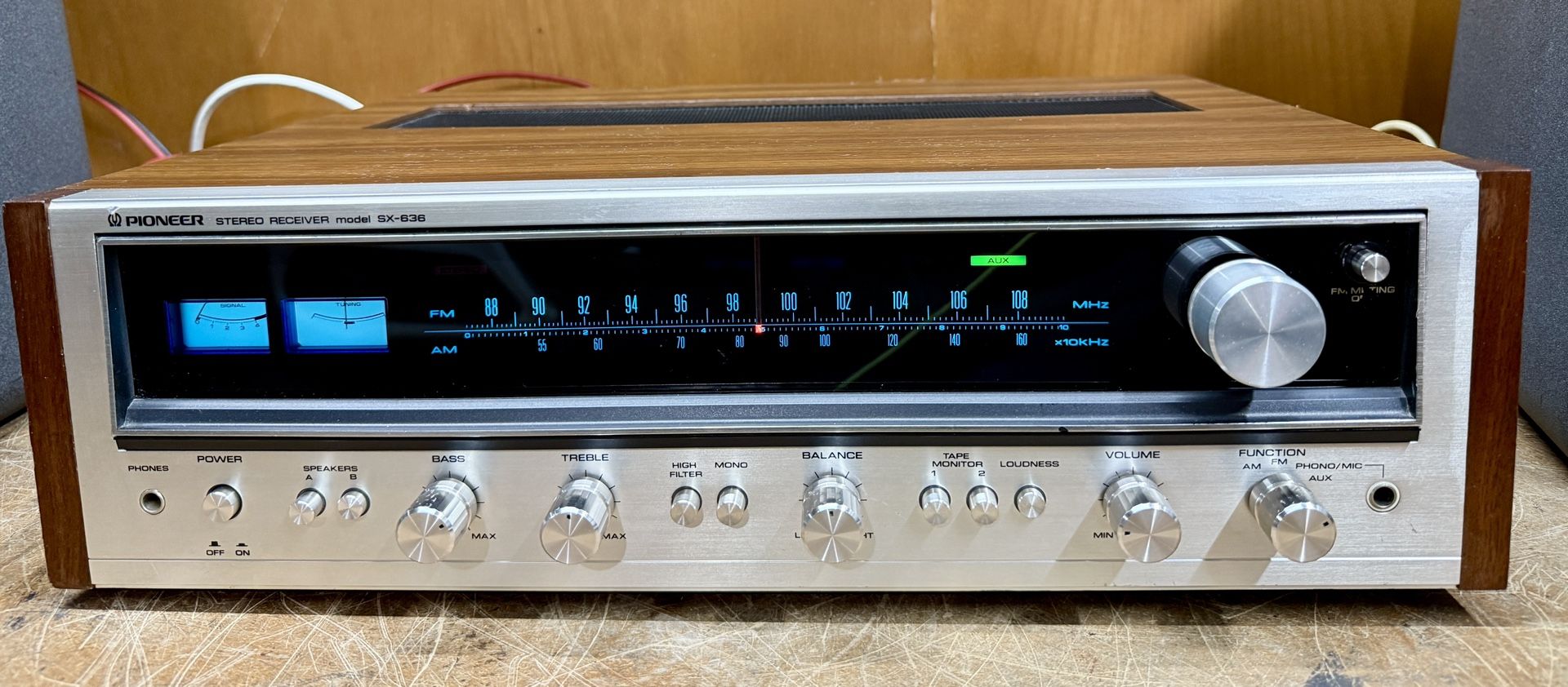 Pioneer stereo receiver Model SX-636