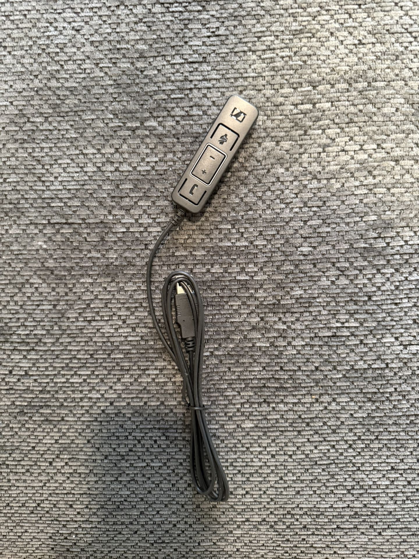 Sennheiser USB-CC x5 MS Adapter Cable USB to 3.5mm with Mute and Volume Control